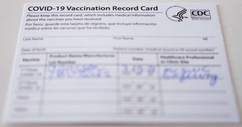 What you need to know about your COVID-19 vaccine&nbsp;card