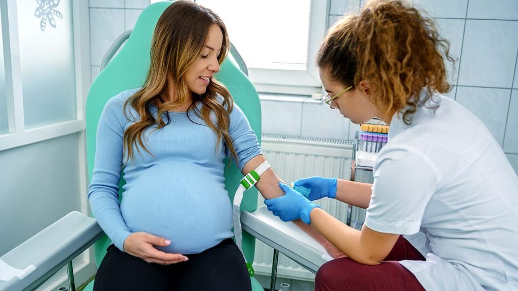Blood test could predict severe pregnancy&nbsp;complication